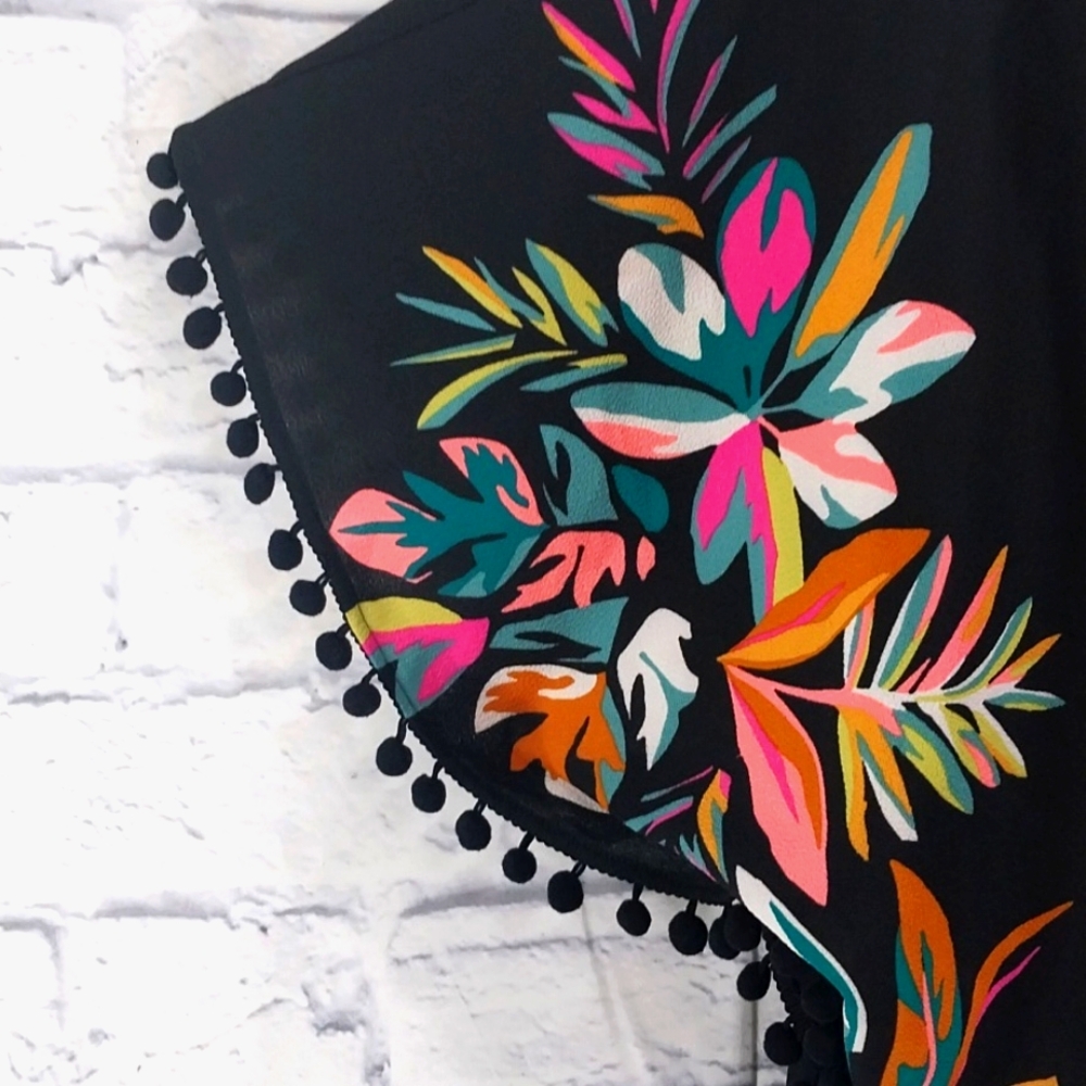 🔵BOGO FREE🔵 Floral Black Kaftan Swim Suit Cover-Up w Pom Poms Sz XL - Picture 2 of 5